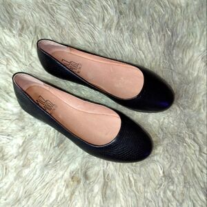 New Miz Mooz Persia Black Leather Ballet Flats Size 7